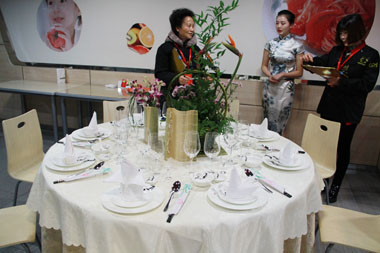 餐廳服務(wù)比賽現(xiàn)場 餐廳服務(wù)比賽現(xiàn)場