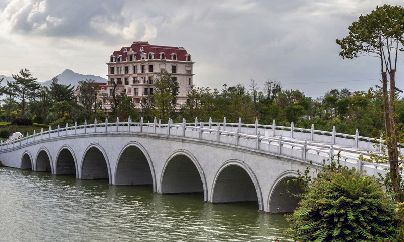 �x����ï�˹�������Ԫ�򣩘�������