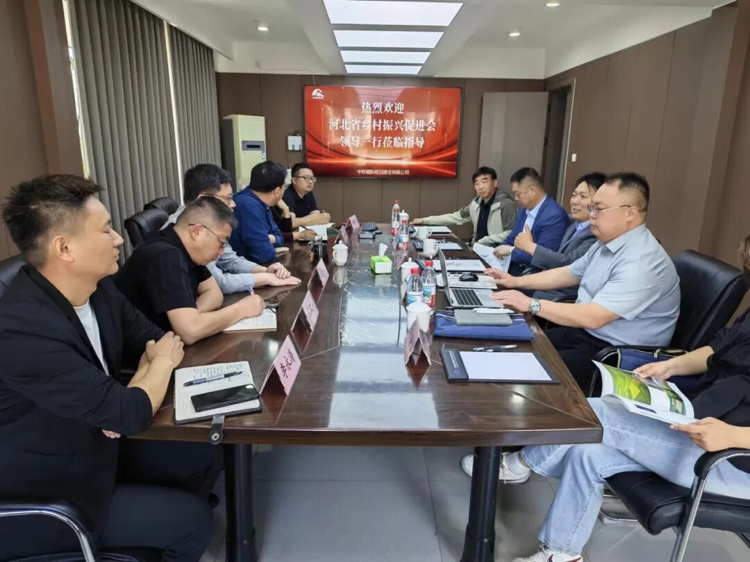 �y�ֹ����l(xi��ng)�����d�����F���H�c�ӱ�ʡ�l(xi��ng)�����d���M(j��n)��(hu��)ǢՄ����