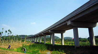 =̩��������؈��ɽ��·�Ľ����̿������о���ʩ���D�OӋ