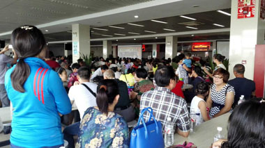 餐廳為通用員工家屬提供服務 餐廳為通用員工家屬提供服務